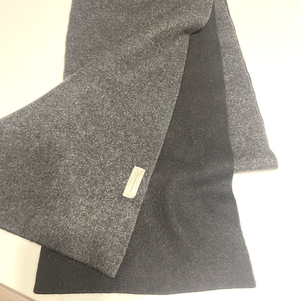 Balenciaga extra long wool scarf - Picture 2 of 4